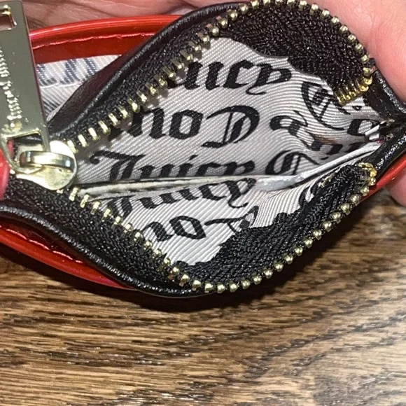 Juicy Couture Animal Print Coin Purse Wallet with Heart Clip & Card Slots - Picture 8 of 8